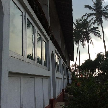 New Rest House Sea View Hotel Negombo Extérieur photo