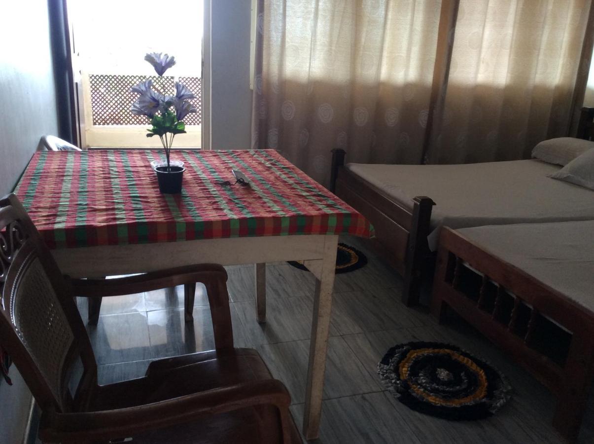 New Rest House Sea View Hotel Negombo Extérieur photo